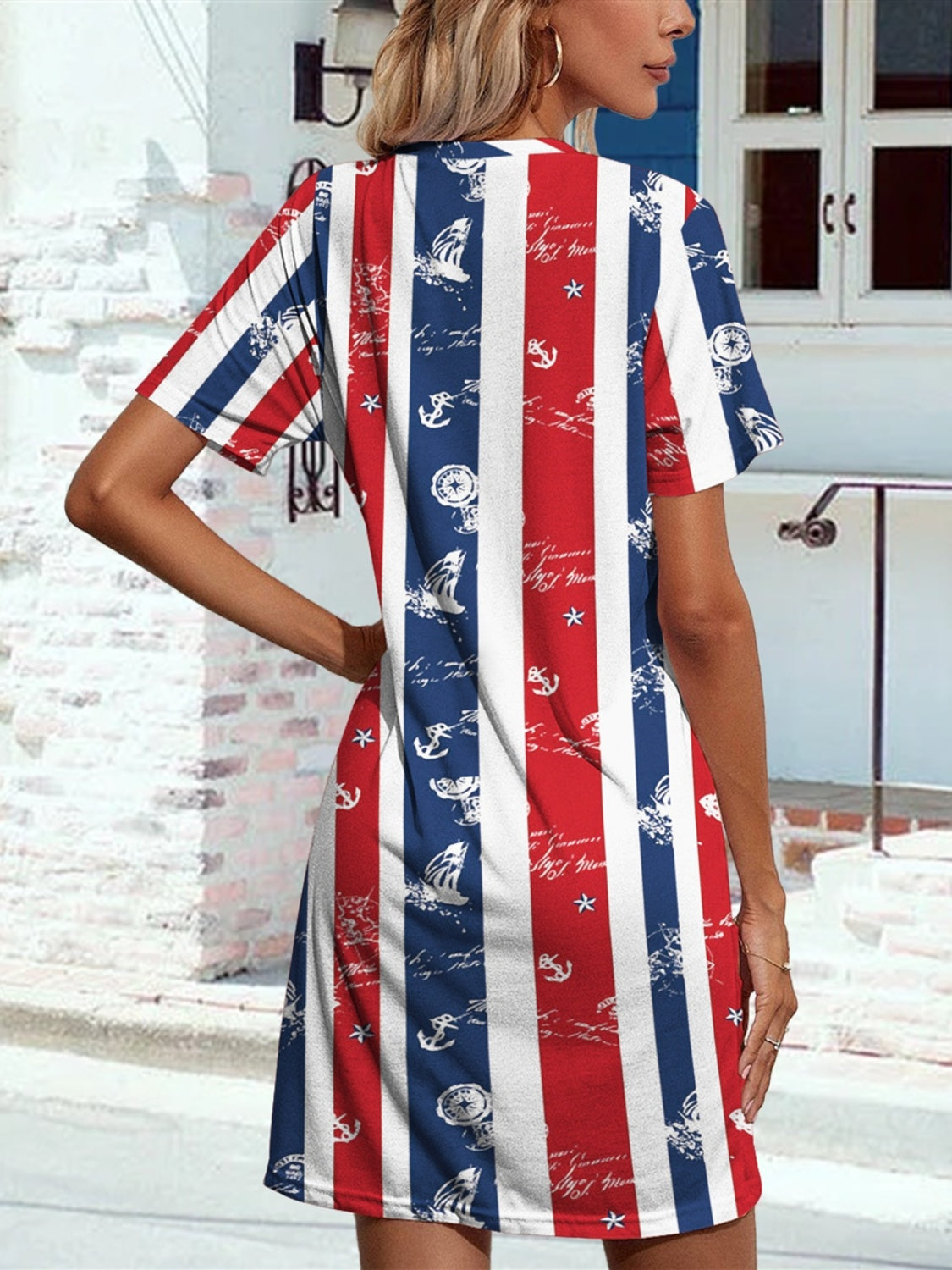 Pocketed Striped Round Neck Short Sleeve Dress-Teresa&#39;s Fashionista LLC