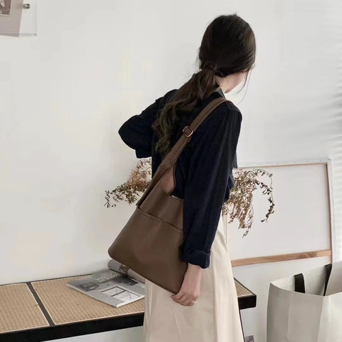 P25070 Pockets Front Microfiber Leather Shoulder Bag