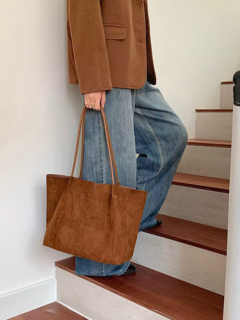 P24123 Suede-Like Microfiber Leather Tote w/Cosmetic Pouch