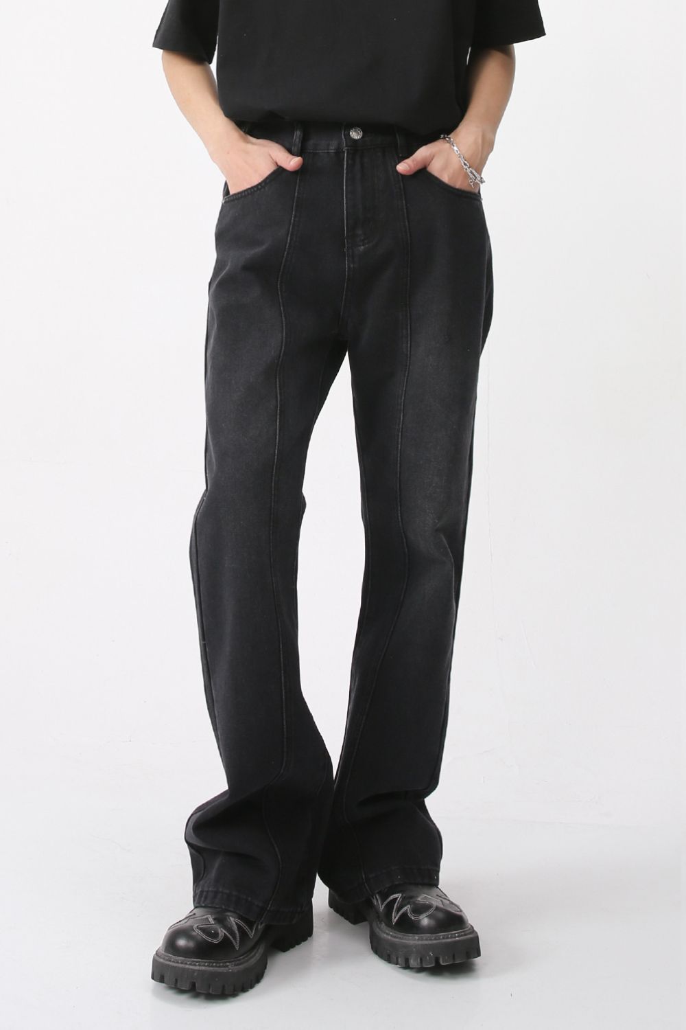 e3b86114-c4b5-41fd-a8f1-76f286910b18-Max