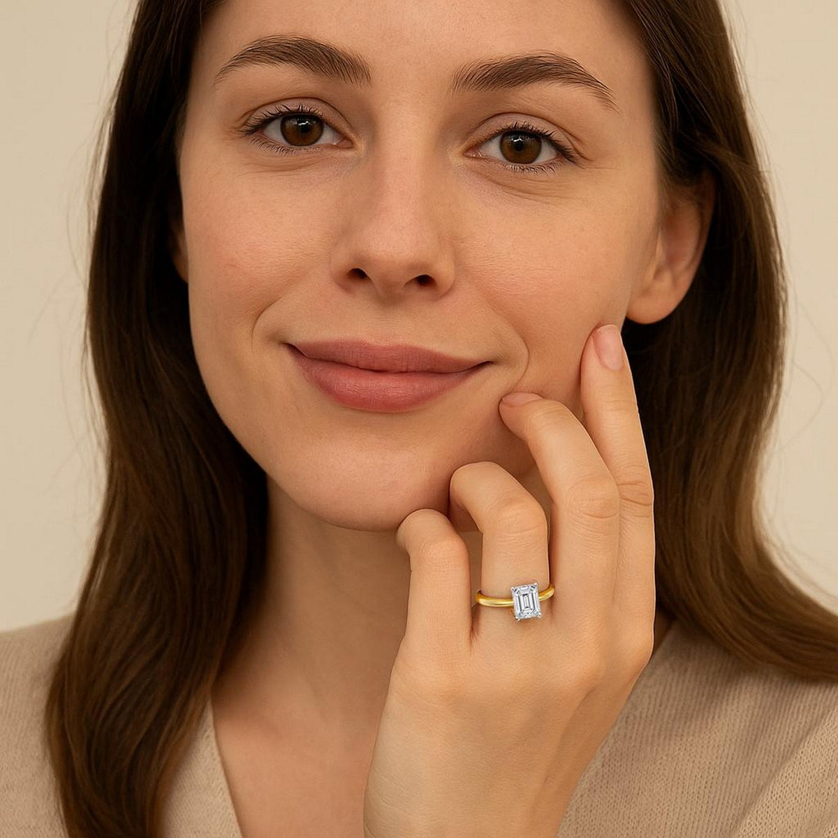 1 1/2 Carat Emerald Lab Grown IGI G/VS1 Diamond Solitaire Ring in 14K Yellow Gold