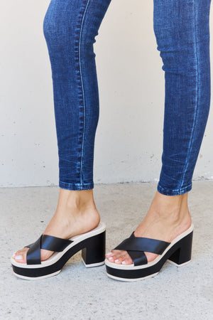 Weeboo Cherish The Moments Contrast Platform Sandals in Black-Teresa's Fashionista LLC