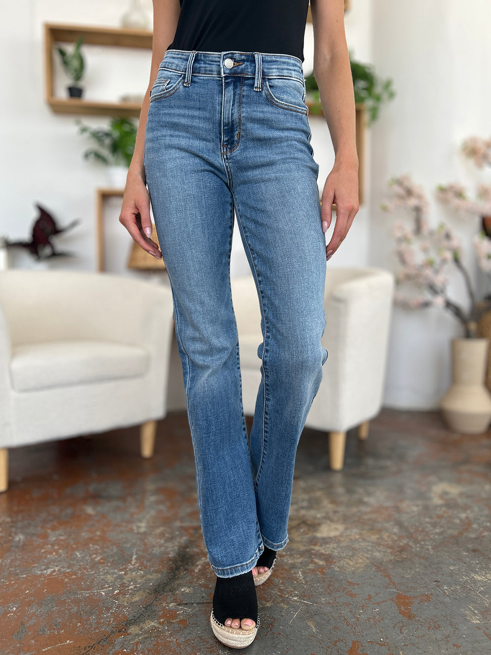 Judy Blue Full Size Mid-Rise Waist Straight Jeans - Teresa's Fashionista LLC