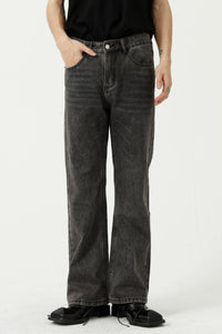 Mid Rise Jeans with Pockets