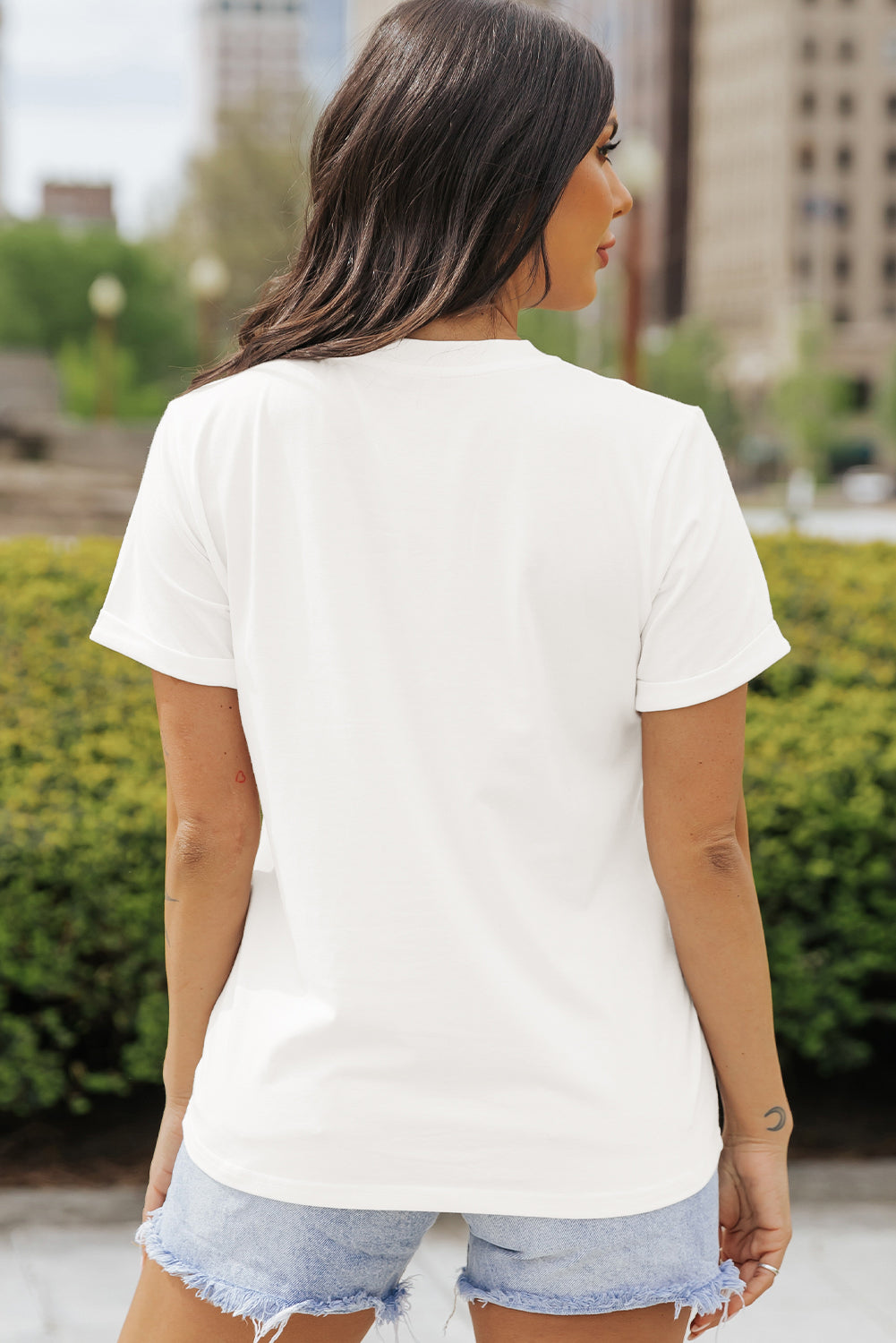 Pumpkin round neck short sleeve t-shirt, slightly stretchy with polyester and cotton blend.