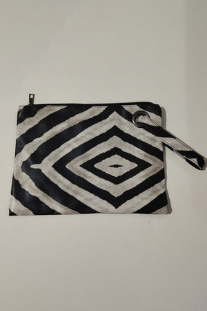 Carry Your Love Plaid Wristlet-Teresa's Fashionista LLC