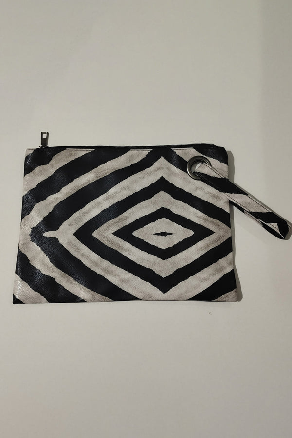 Carry Your Love Plaid Wristlet-Teresa's Fashionista LLC