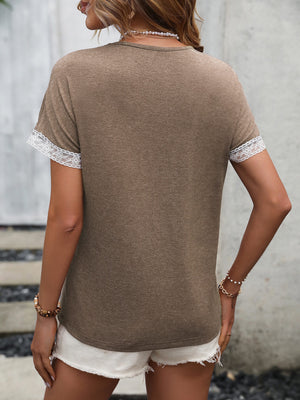 Contrast Round Neck Short Sleeve Tee-Teresa's Fashionista LLC