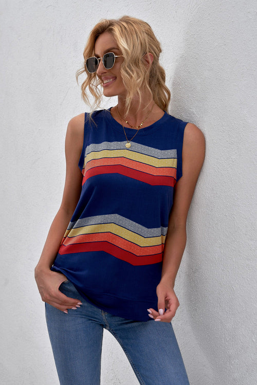 Printed side slit round neck tank with colorful stripes, casual chic style.