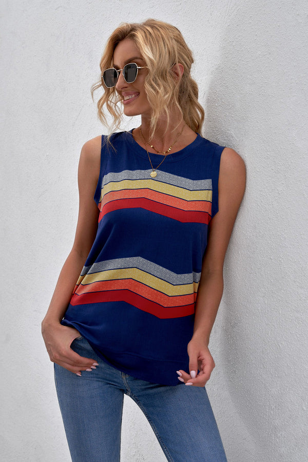 Printed side slit round neck tank with colorful stripes, casual chic style.